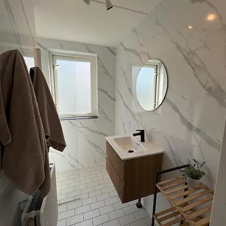 Semesterbostad De Bruyn 6 Persoons Ewijk