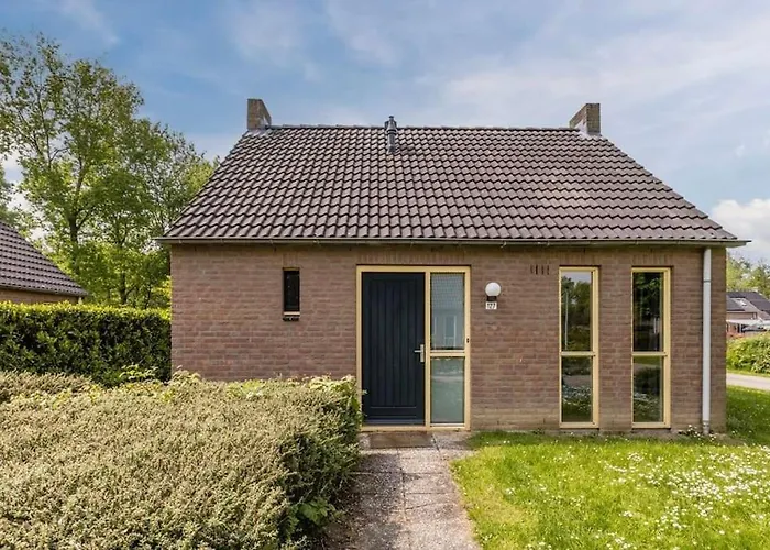 Semesterbostad De Bruyn 6 Persoons *